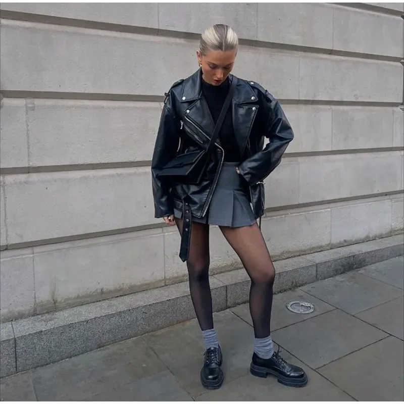 Jaqueta de couro preta feminina - Imagem 5